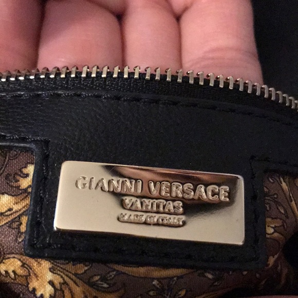 Gianni Versace Bag- no low bids. Thank you - Picture 5 of 7